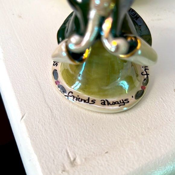 Blue Sky Angel Friends Forever Ceramic sits or hangs as an ornament - Picture 10 of 11